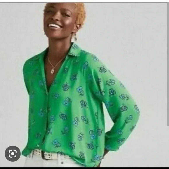 Cabi Kelly Green Go to Painters Smock Button Down Floral Oversized Blouse(S) - Picture 1 of 13